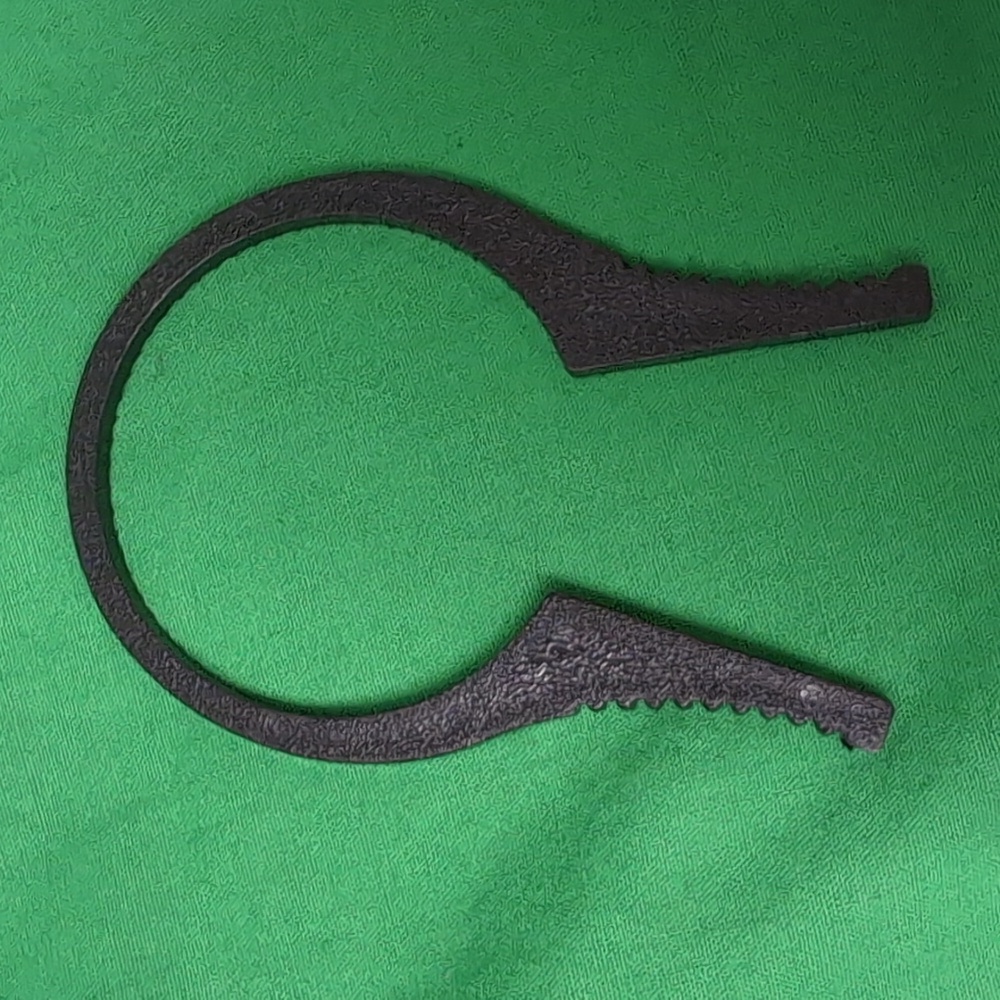 2 Camera Lens Filter Wrench Kit